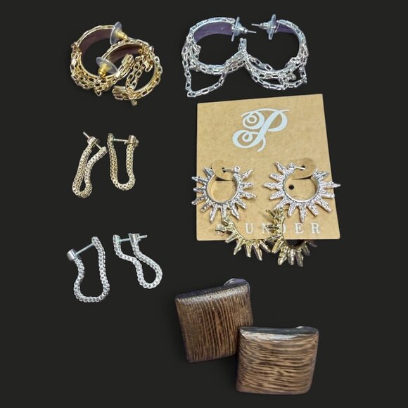 BUNDLE OF 7 PAIR OF EARRINGS - Picture 1 of 1